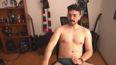 Snapshot of thefckingwolf chatting on 12-03-25, 03:43 Wolf Independent model online show from 12-03-25, 03:43