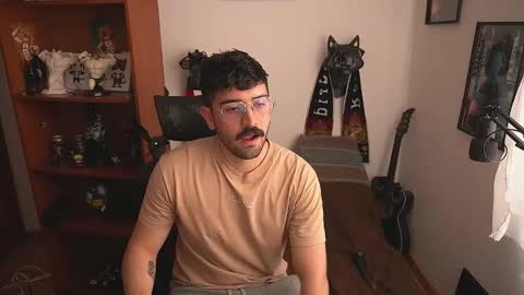 Snapshot of thefckingwolf chatting on 01-08-26, 05:15 Wolf Independent model online show from 01-08-26, 05:15