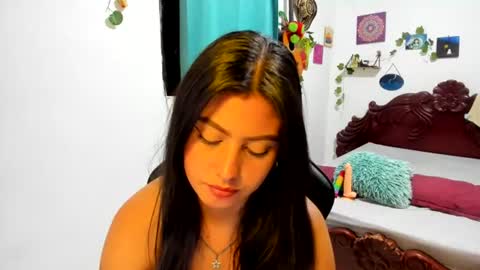 Snapshot of thefenix_jyk chatting on 06-27-26, 03:33 Ariamapola88 online show from 06-27-26, 03:33