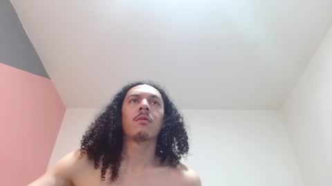 Snapshot of thefockers69 chatting on 01-22-25, 06:31 Eros y Psique online show from 01-22-25, 06:31