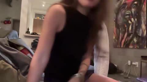 Snapshot of thegabzilla chatting on 03-12-26, 02:18 thegabzilla online show from 03-12-26, 02:18