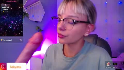 Snapshot of thegodmother_gh chatting on 10-31-25, 03:40 Peyton online show from 10-31-25, 03:40