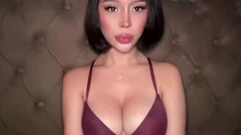 Snapshot of thegreat_legacy chatting on 03-05-26, 11:06 Elle dont forget to folloW me and thumbs up online show from 03-05-26, 11:06