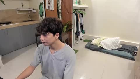 Green online show from 11-17-25, 09:04