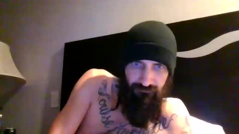 Snapshot of theh4iryfi5h chatting on 02-19-26, 01:40 theh4iryfi5h online show from 02-19-26, 01:40