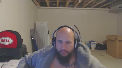 Snapshot of thehawaiian93 chatting on 02-04-26, 05:02 thehawaiian93 online show from 02-04-26, 05:02