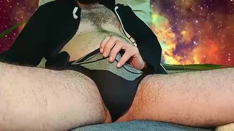 Snapshot of thehotstepperx chatting on 12-18-25, 12:49 thehotstepperx online show from 12-18-25, 12:49