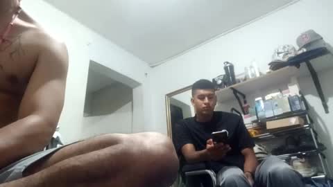Snapshot of thehousedog chatting on 03-04-25, 01:01 thehousedog online show from 03-04-25, 01:01