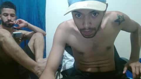 Snapshot of thehousedog chatting on 03-05-25, 03:18 thehousedog online show from 03-05-25, 03:18