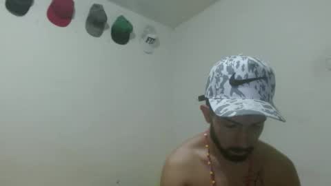 Snapshot of thehousedog chatting on 03-11-25, 11:12 thehousedog online show from 03-11-25, 11:12