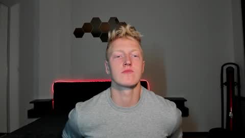 Snapshot of thejacob_d chatting on 11-24-25, 07:24 thejacob_d online show from 11-24-25, 07:24