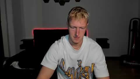 Snapshot of thejacob_d chatting on 11-27-25, 03:25 thejacob_d online show from 11-27-25, 03:25