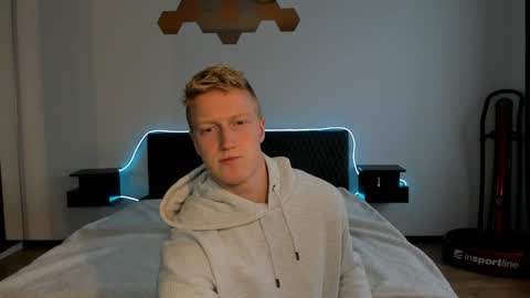 Snapshot of thejacob_d chatting on 12-15-25, 10:52 thejacob_d online show from 12-15-25, 10:52