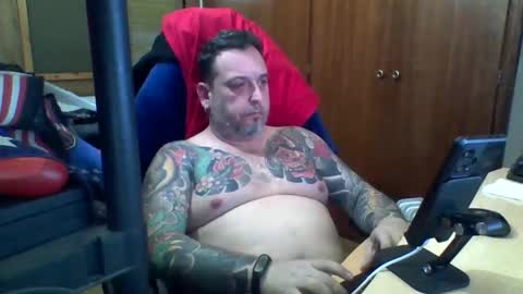 Snapshot of thekier chatting on 01-17-25, 05:08 thekier online show from 01-17-25, 05:08