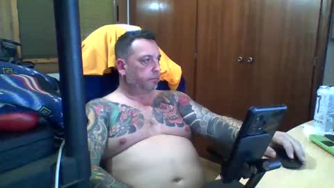 Snapshot of thekier chatting on 02-15-25, 05:50 thekier online show from 02-15-25, 05:50