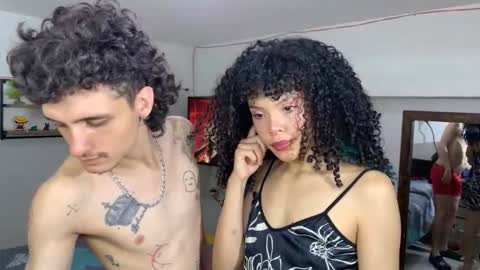 theking11220 online show from 12-21-25, 03:46