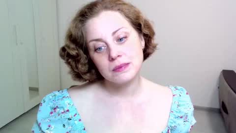 Ella online show from 12-21-24, 06:12