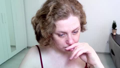 Ella online show from 12-29-24, 10:23