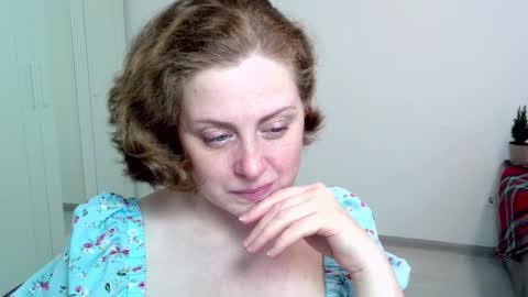 Ella online show from 01-05-25, 11:04