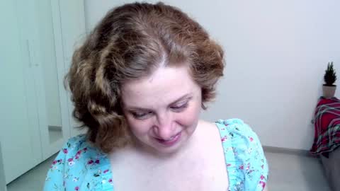 Ella online show from 01-06-25, 08:35