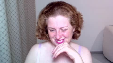 Ella online show from 11-05-25, 04:51