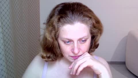 Ella online show from 01-17-26, 06:44