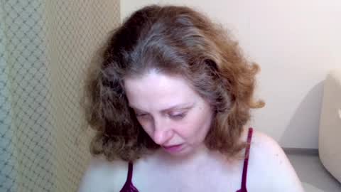 Ella online show from 04-09-26, 08:14