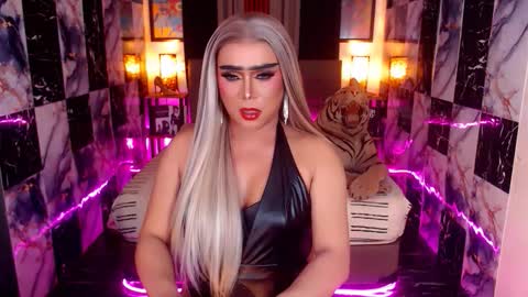 Paula online show from 12-01-25, 06:07