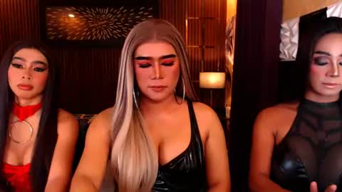 Snapshot of thelastdestroyerxx chatting on 06-27-26, 10:09 Paula online show from 06-27-26, 10:09