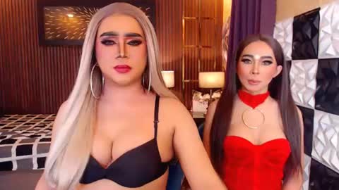 Snapshot of thelastdestroyerxx chatting on 07-05-26, 10:55 Paula online show from 07-05-26, 10:55
