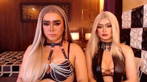 Snapshot of thelastdestroyerxx chatting on 07-24-26, 02:04 Paula online show from 07-24-26, 02:04
