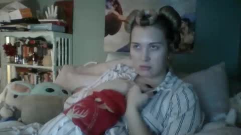 Little Bambii online show from 12-20-25, 04:30