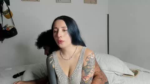 Snapshot of thelovers666 chatting on 01-13-26, 04:34 Evangeline and Asaf online show from 01-13-26, 04:34