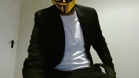 Snapshot of themaskedlondoner chatting on 03-04-26, 07:20 The Masked Londoner online show from 03-04-26, 07:20