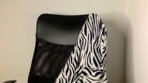 Snapshot of thematryoshka chatting on 12-11-24, 01:58 Lucy Lucy online show from 12-11-24, 01:58