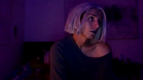 Snapshot of thematryoshka chatting on 12-27-24, 02:58 Lucy Lucy online show from 12-27-24, 02:58