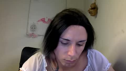 Snapshot of thematryoshka chatting on 01-01-25, 10:35 Lucy Lucy online show from 01-01-25, 10:35