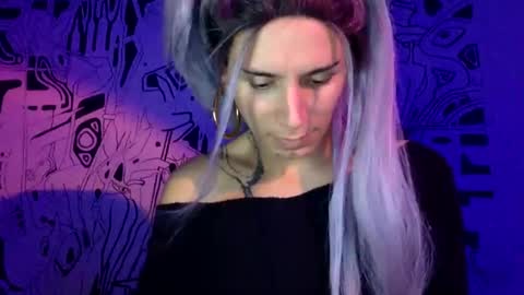 Snapshot of thematryoshka chatting on 01-08-25, 01:11 Lucy Lucy online show from 01-08-25, 01:11