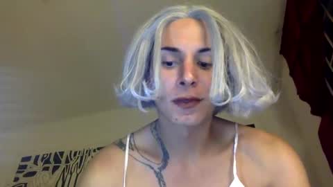 Snapshot of thematryoshka chatting on 03-10-25, 03:23 Lucy Lucy online show from 03-10-25, 03:23