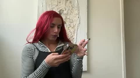 Snapshot of thematryoshka chatting on 09-22-25, 04:09 Lucy Lucy online show from 09-22-25, 04:09