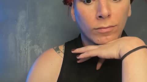 Snapshot of thematryoshka chatting on 02-08-26, 11:52 Lucy Lucy online show from 02-08-26, 11:52