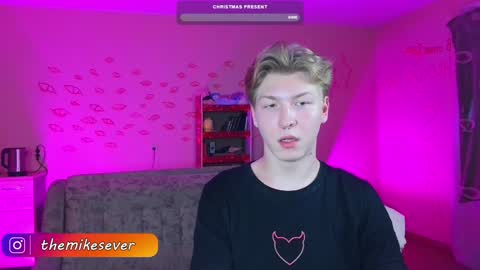 Snapshot of themikesever chatting on 12-14-24, 10:02 Sever online show from 12-14-24, 10:02