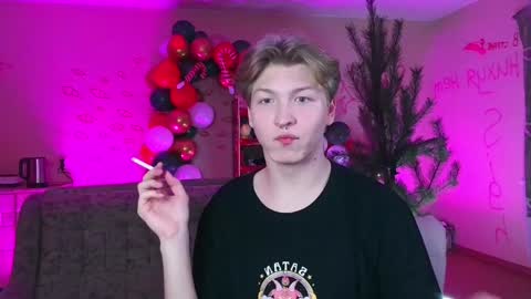 Snapshot of themikesever chatting on 01-03-25, 04:37 Sever online show from 01-03-25, 04:37