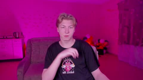 Snapshot of themikesever chatting on 01-27-25, 11:00 Sever online show from 01-27-25, 11:00