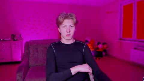 Snapshot of themikesever chatting on 02-03-25, 09:07 Sever online show from 02-03-25, 09:07