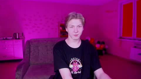 Snapshot of themikesever chatting on 02-05-25, 06:26 Sever online show from 02-05-25, 06:26