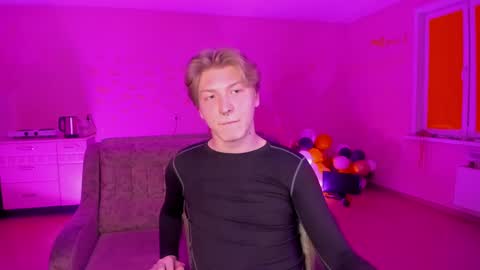 Snapshot of themikesever chatting on 02-09-25, 07:52 Sever online show from 02-09-25, 07:52