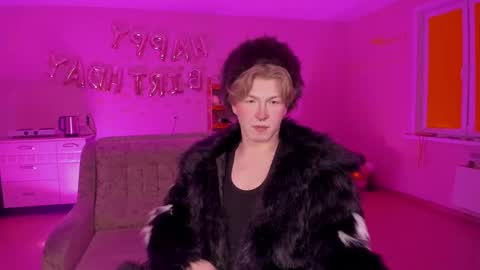 Snapshot of themikesever chatting on 02-22-25, 08:31 Sever online show from 02-22-25, 08:31