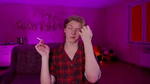 Snapshot of themikesever chatting on 03-08-25, 07:31 Sever online show from 03-08-25, 07:31