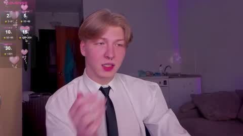 Snapshot of themikesever chatting on 11-12-25, 09:21 Sever online show from 11-12-25, 09:21